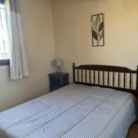 Maison Au Calme Avec Terrasse Et Parking Prive, A 900m De La - - Fr-1-529-65 Ferienhaus *