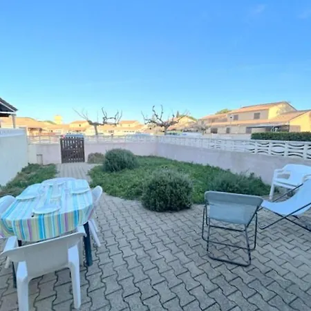 Maison Au Calme Avec Terrasse Et Parking Prive, A 900m De La - - Fr-1-529-65 Ferienhaus